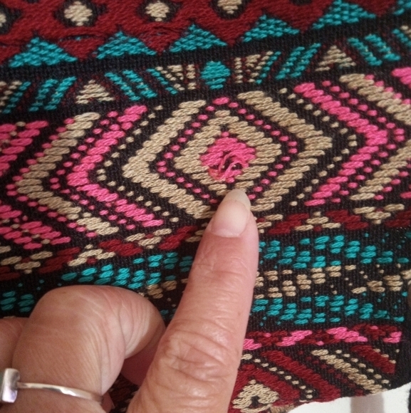 Ecote ethnic tapestry high waisted form fitting shorts women size 10 EUC - Picture 5 of 10